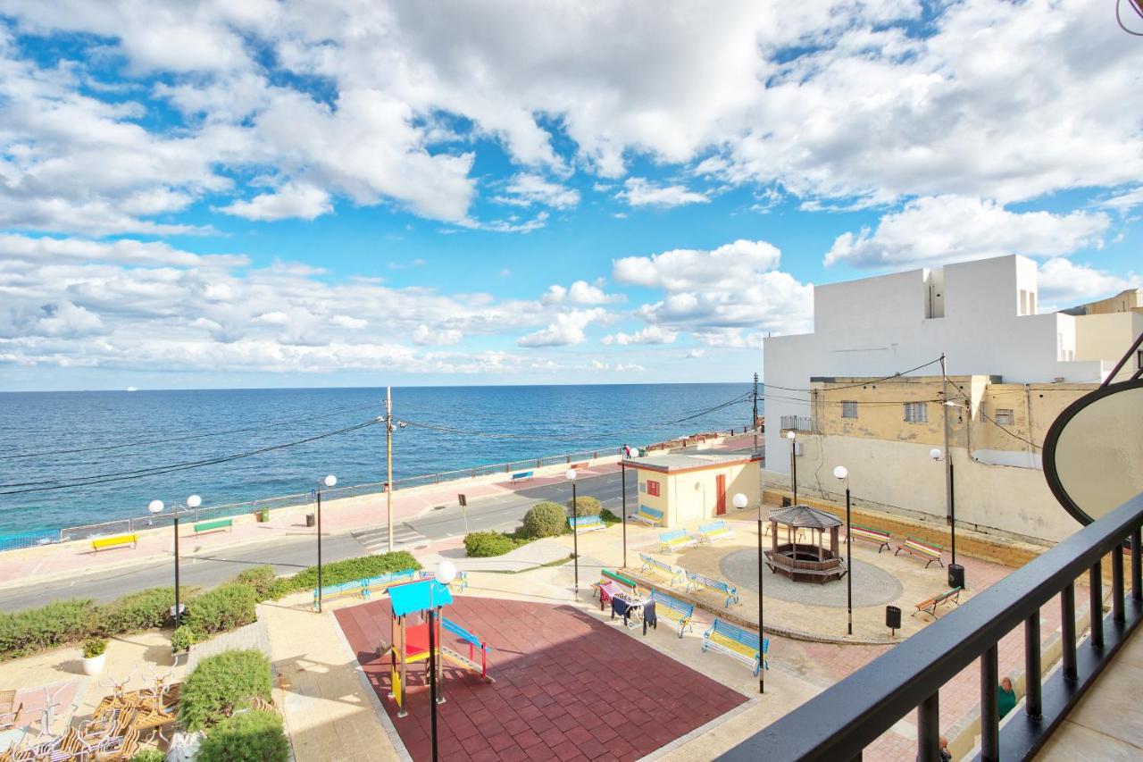 119/4 - Sea View - 3 Bedrooms Apartment *