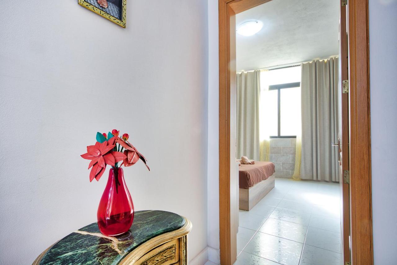 119/4 - Sea View - 3 Bedrooms