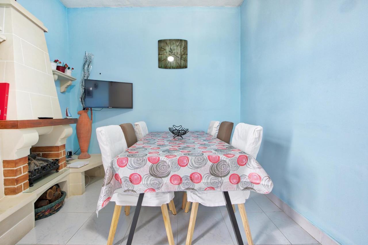 119/4 - Sea View - 3 Bedrooms Xghajra