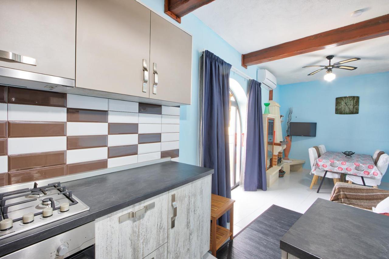119/4 - Sea View - 3 Bedrooms * Xghajra