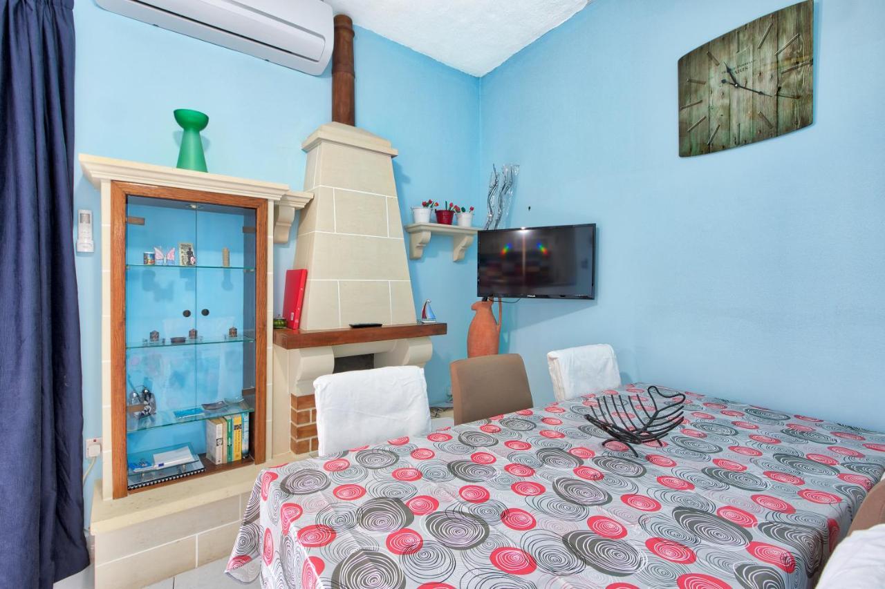 119/4 - Sea View - 3 Bedrooms Apartment *